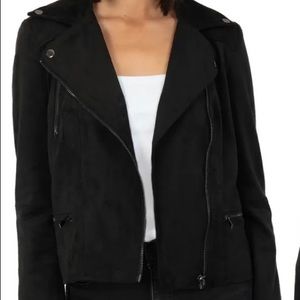✨✨ NWT BLACK FAUX SUEDE MOTO JACKET ✨✨